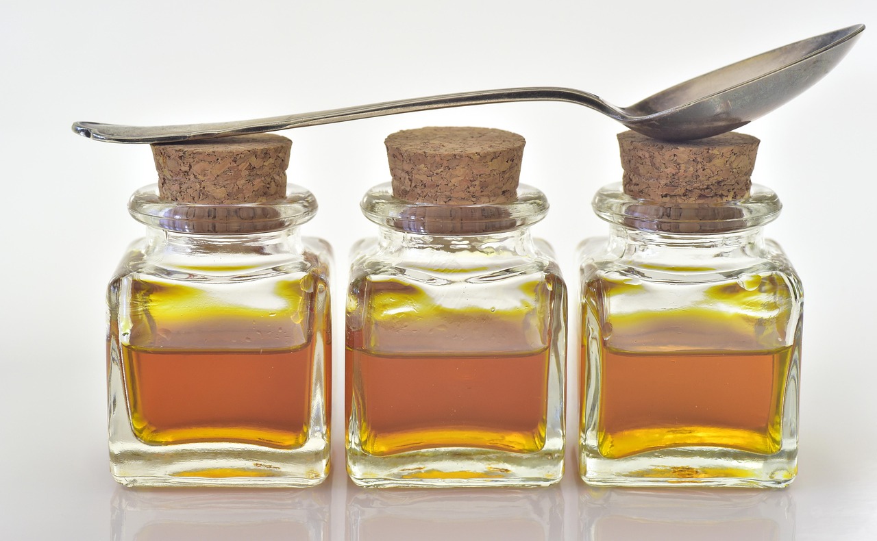tincture amber bottle herbs